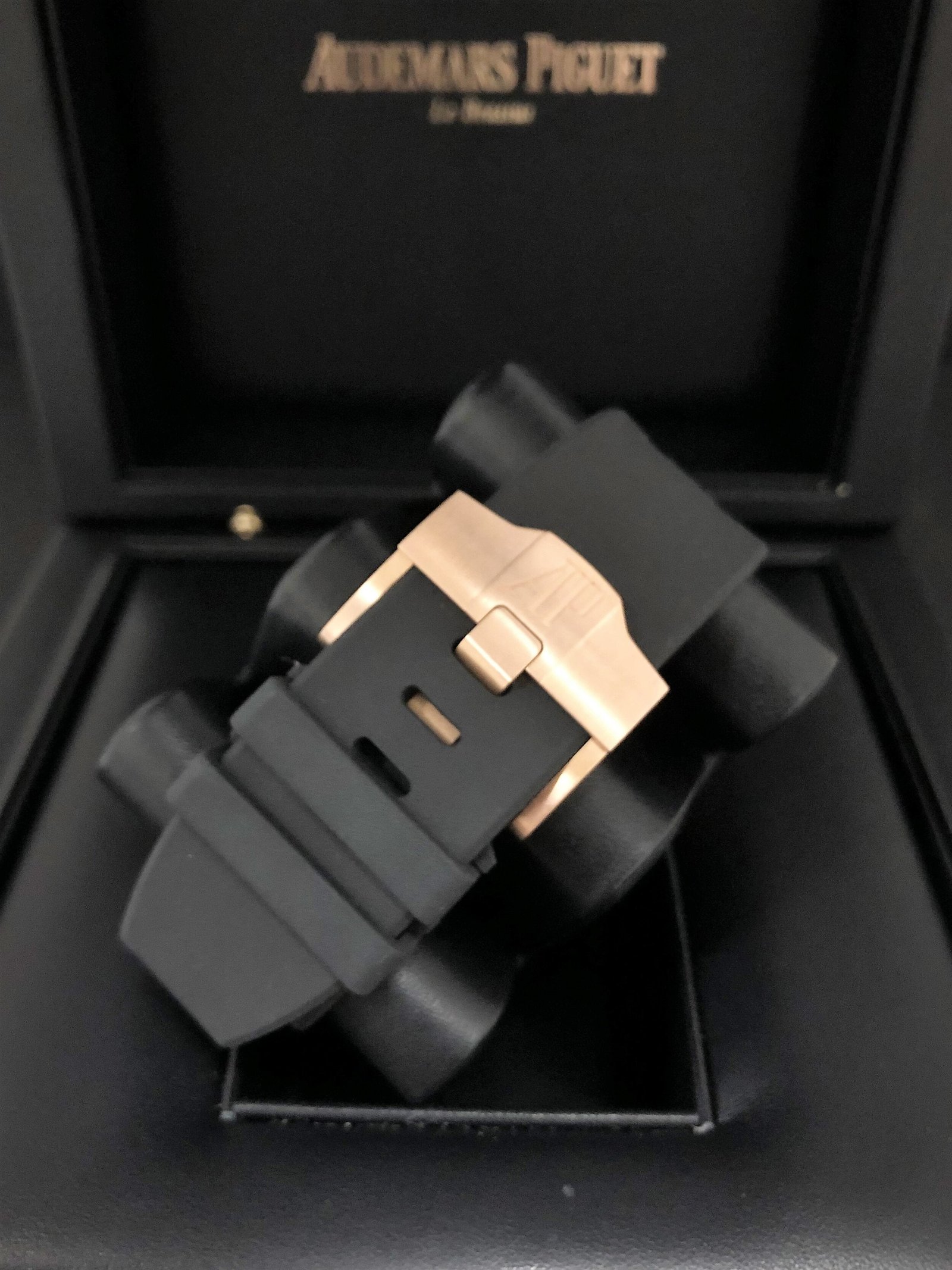 2018 Audemars Piguet Royal Oak Offshore Selfwinding Chronograph 26401RO - Image 10