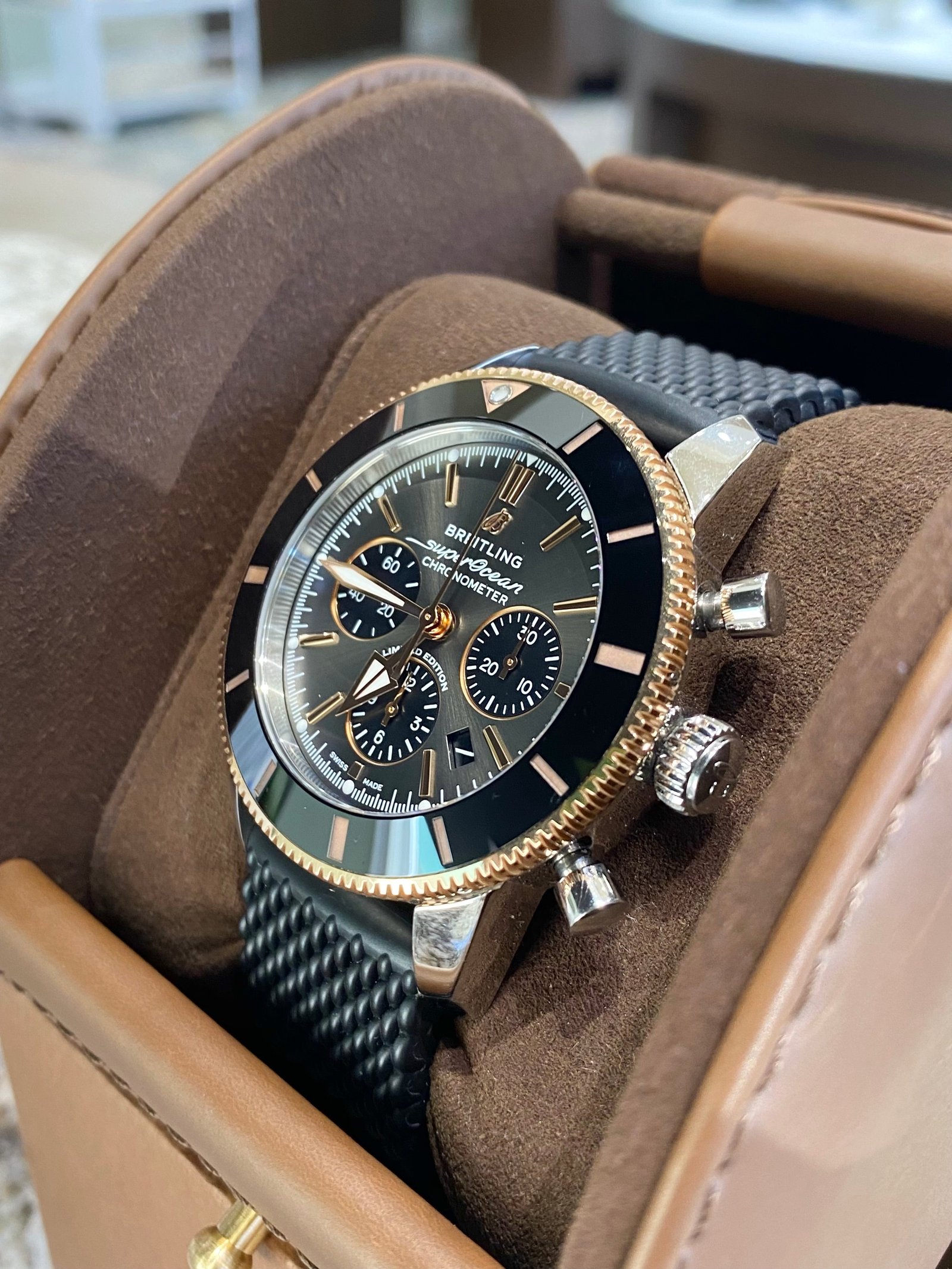 Breitling Superocean Heritage B01 Chronograph 44 - Image 4