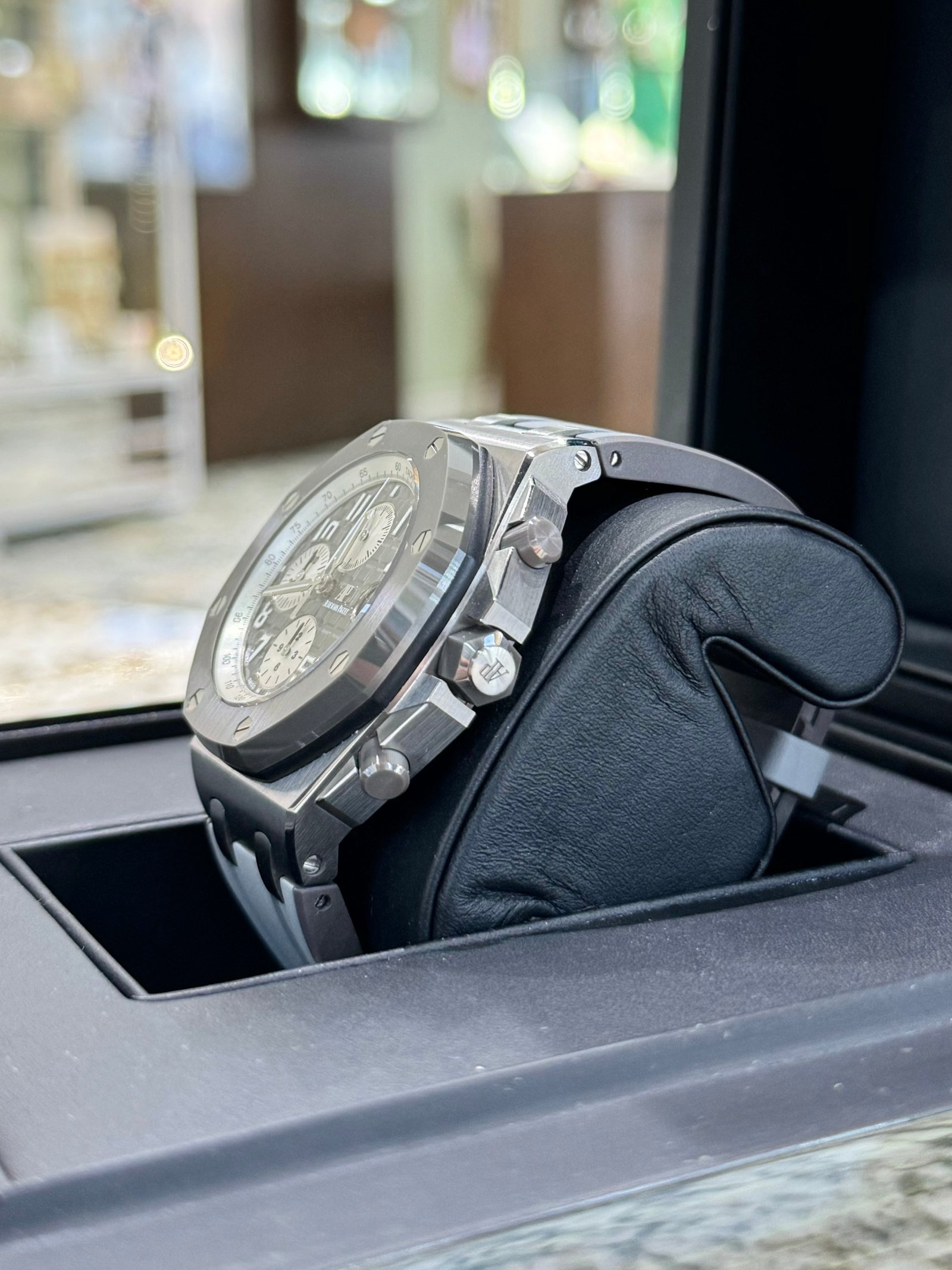 2022 Audemars Piguet Royal Oak Offshore Selfwinding Chronograph 26470IO - Image 5