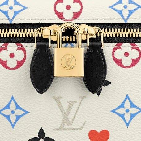 Louis Vuitton GAME ON VANITY PM Bag White - Image 4
